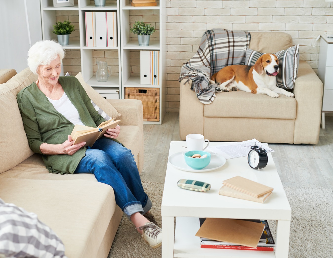 Fall Detection Linked to Emergency Contacts: How It Helps Elderly Safety