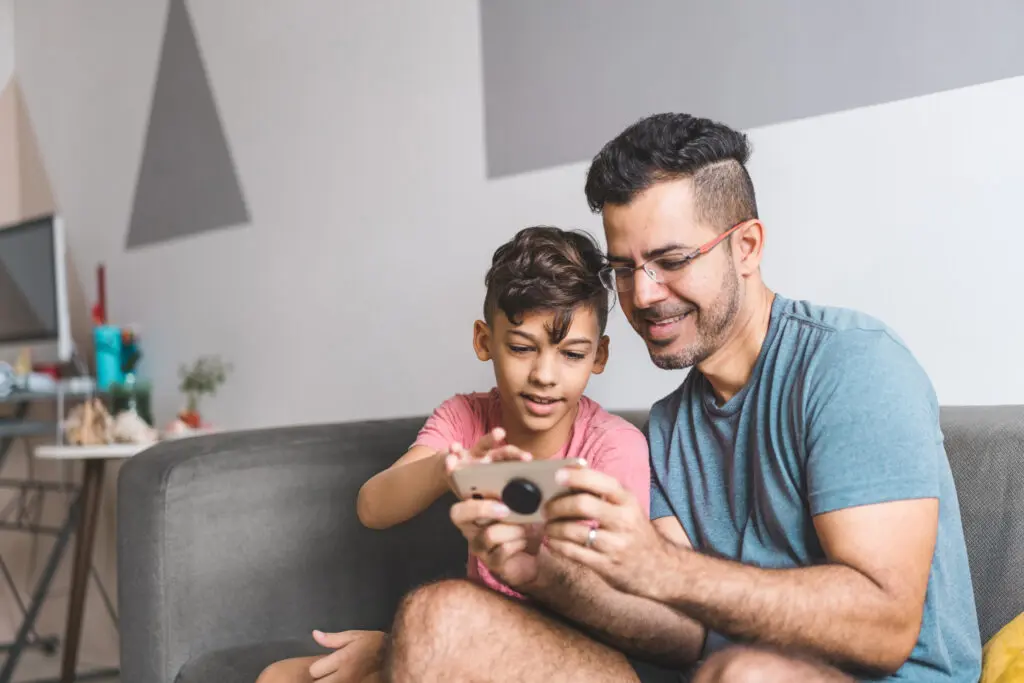 How Family Sharing Works on Smartphones Safely
