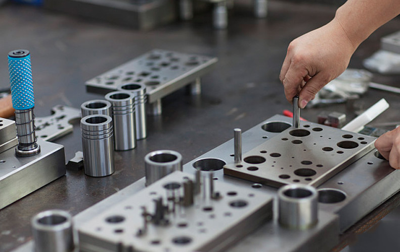 Stamping High-Strength Low-Alloy Steel: Best Practices